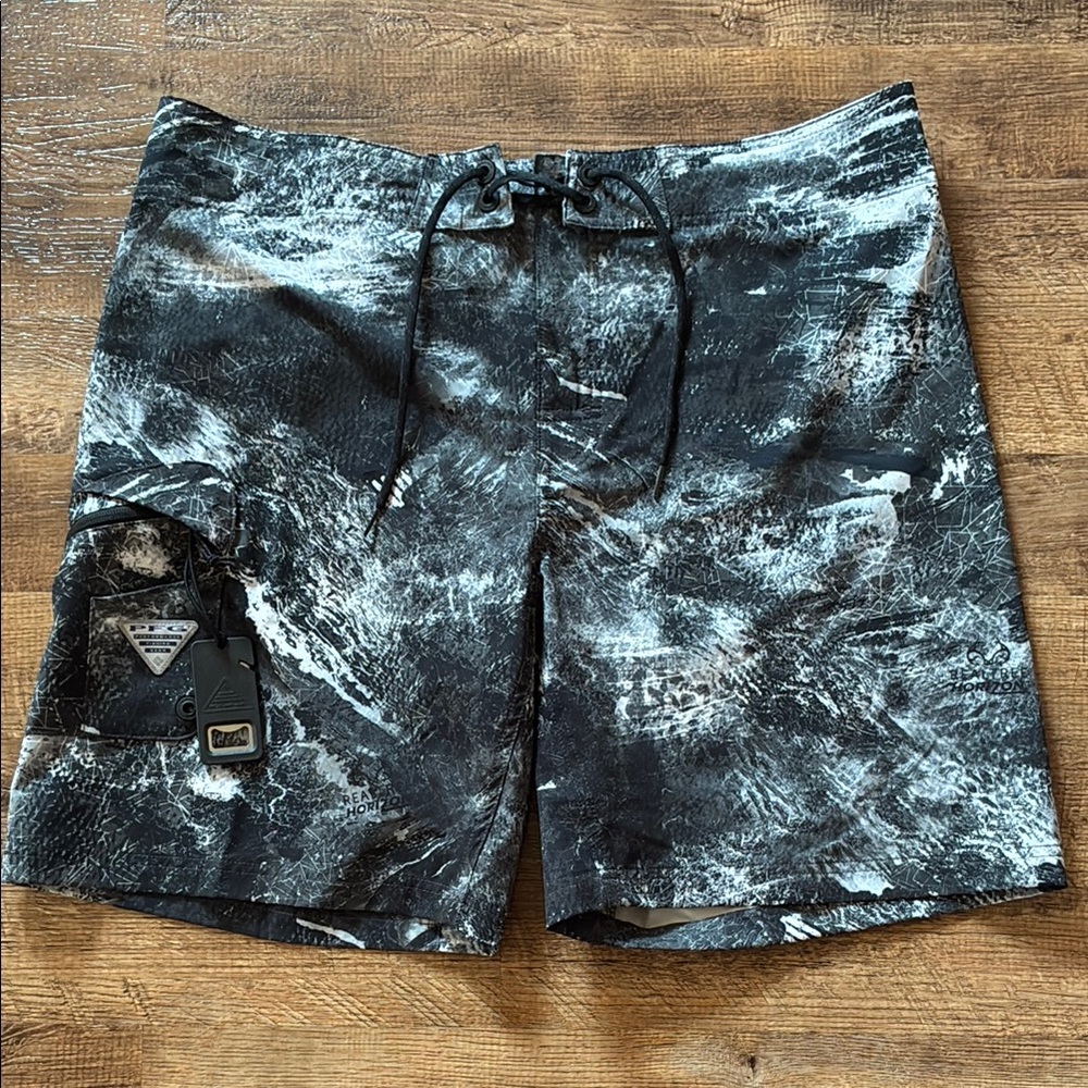 Men’s Columbia PFG (Performance Fishing Gear)  Swim Trunks NWOT